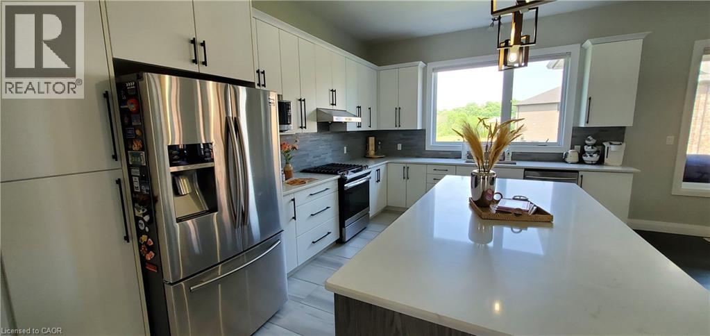 819 Sundrops Court — photo 13