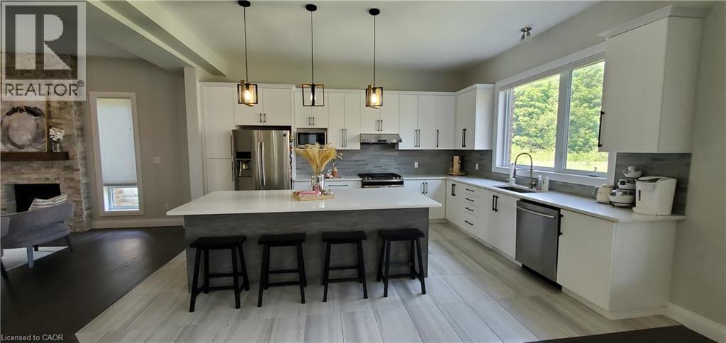 819 Sundrops Court — photo 14