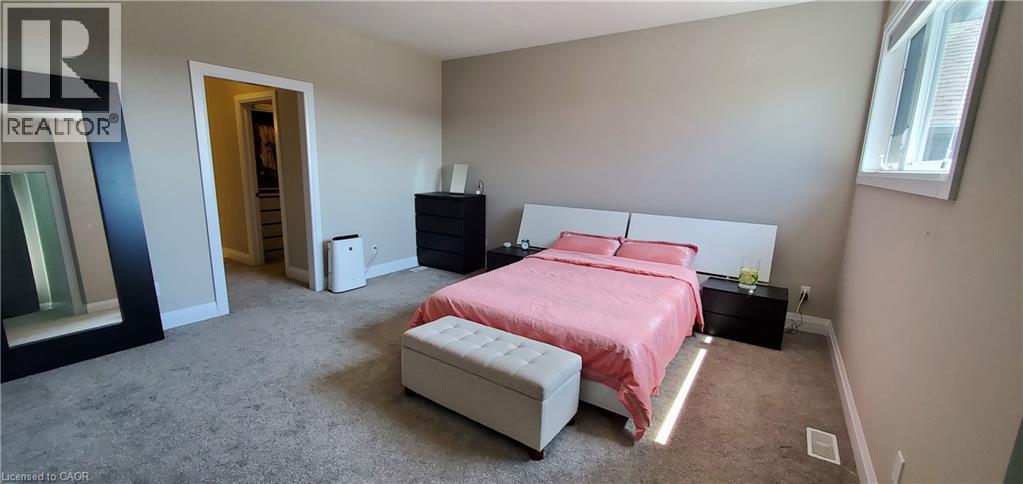819 Sundrops Court — photo 35