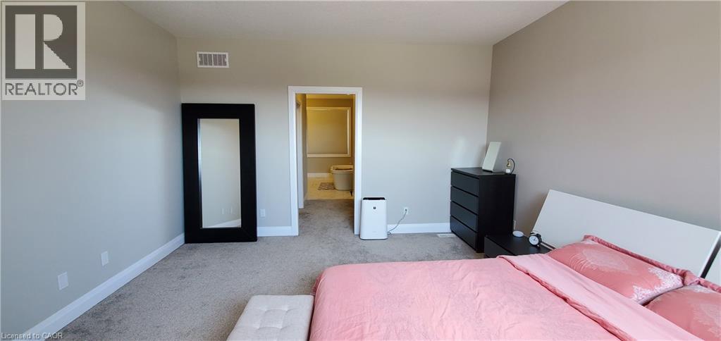 819 Sundrops Court — photo 36