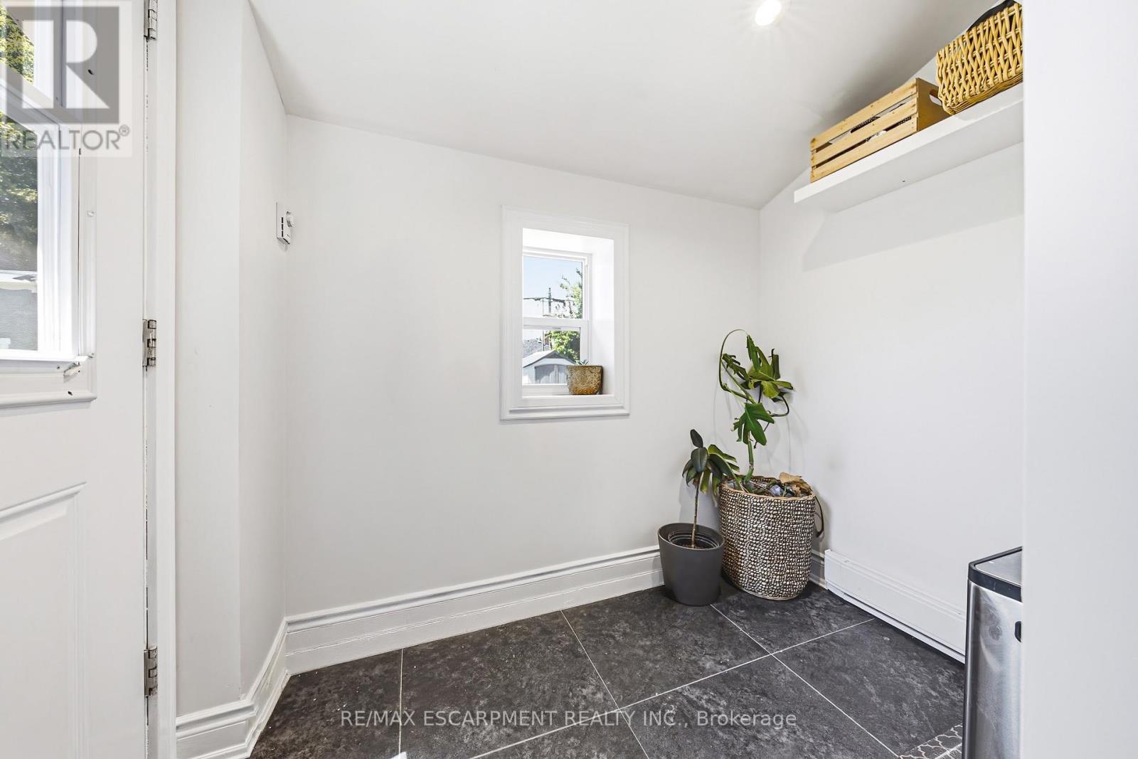 255 Weir Street North, Hamilton, ON photo 14