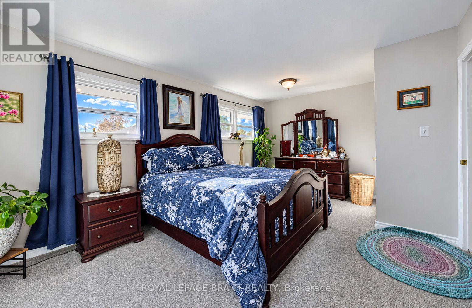 582 Grand Valley Drive, Cambridge, ON photo 9