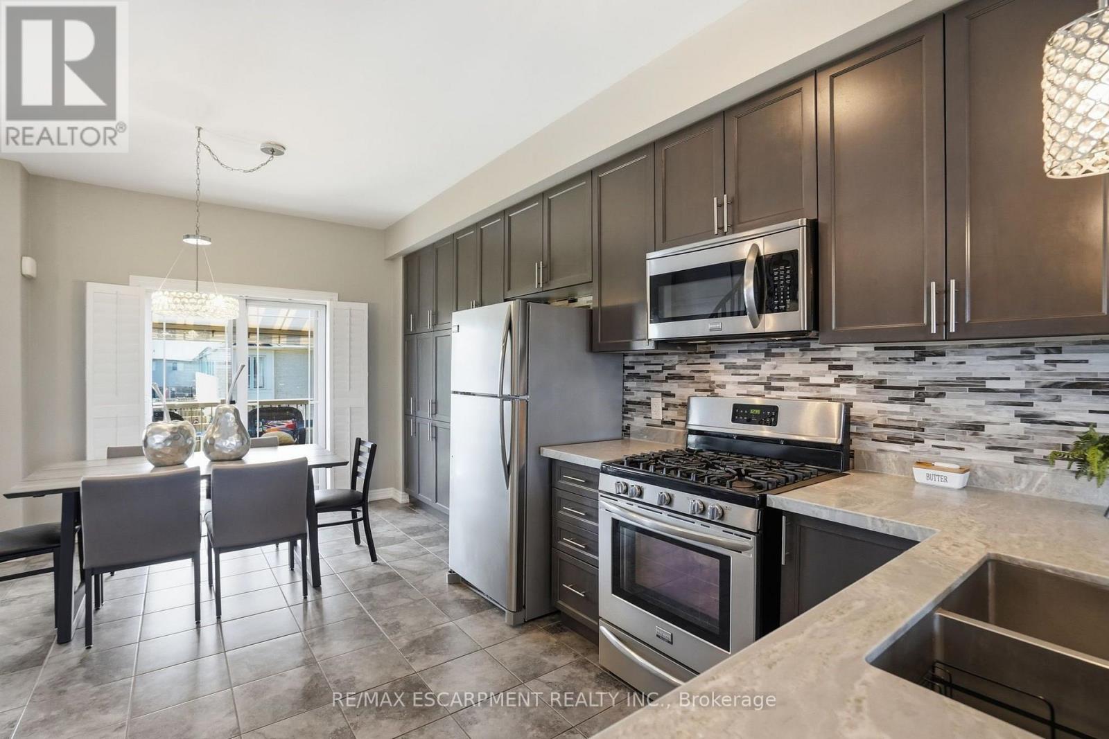 27 Crossings Way, Hamilton, ON photo 13