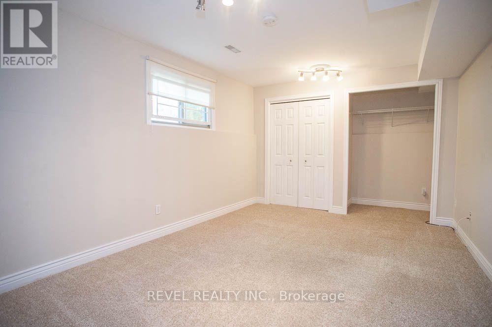 16 Bradbury Crescent, Brant, ON photo 22