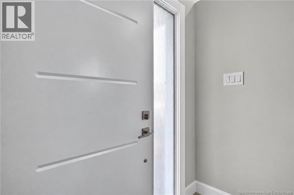 60 Aime Street - 19