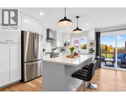 60 Aime Street, photo 3