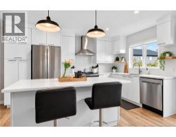 60 Aime Street, photo 2