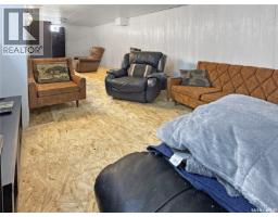 660 3rd Avenue Ne, Swift Current, SK S9H2H5 Photo 12