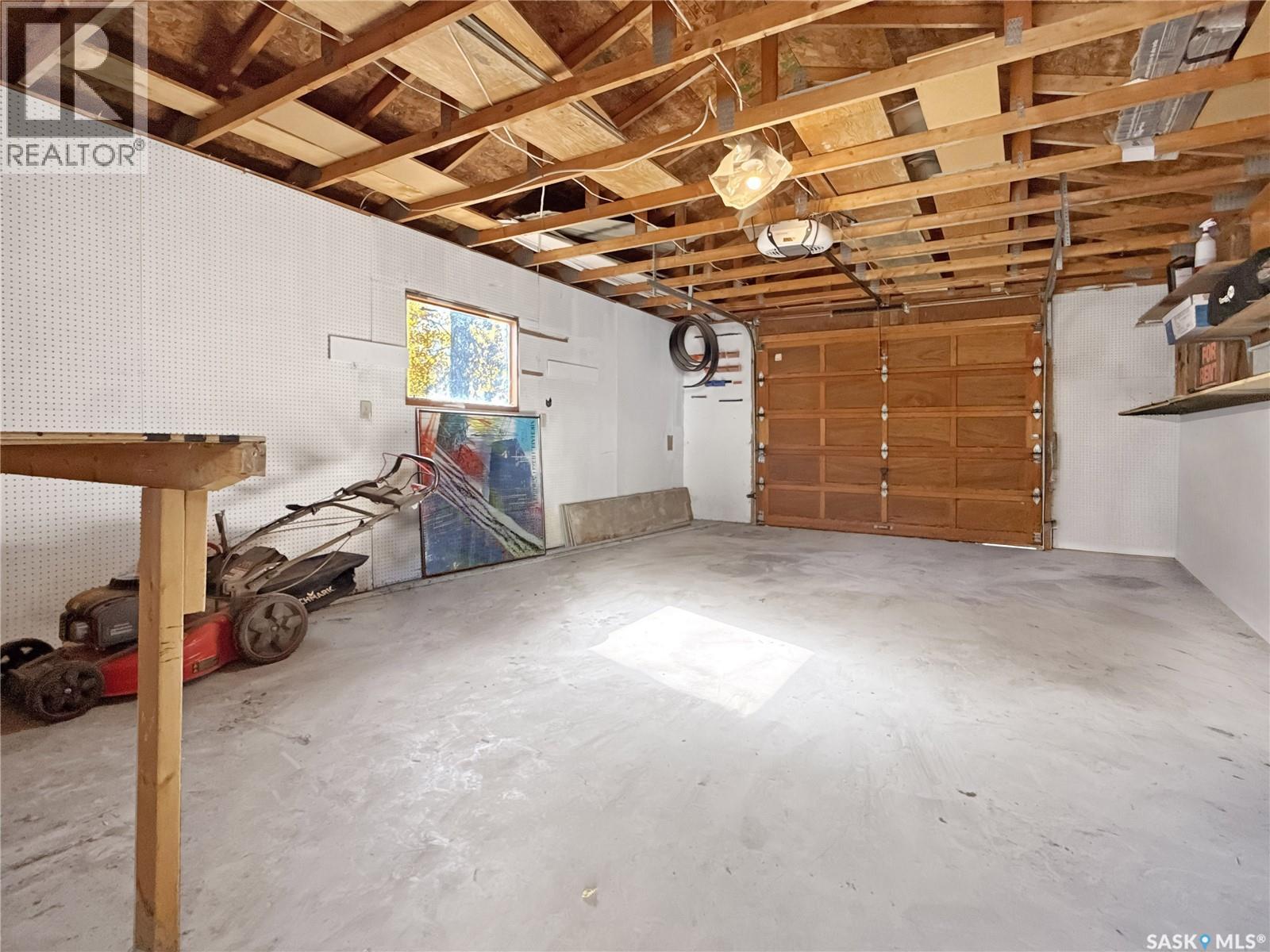 660 3rd AVENUE NE - 18