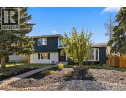 543 Willingdon Boulevard SE - photo 1