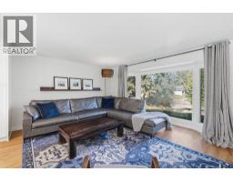 543 Willingdon Boulevard SE - photo 10
