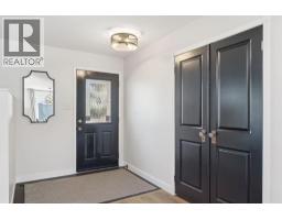543 Willingdon Boulevard SE - photo 2