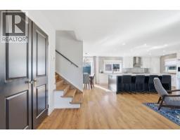 543 Willingdon Boulevard SE - photo 3