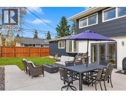 543 Willingdon Boulevard SE - photo 36