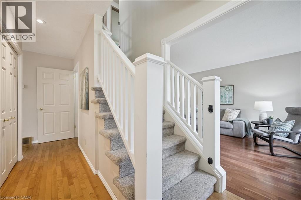 143 Hillbrook Crescent — photo 4