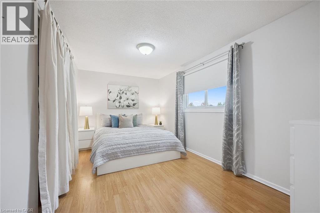143 HILLBROOK Crescent - 19