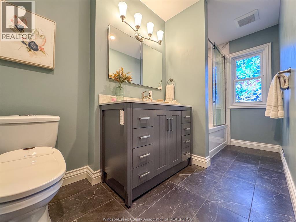 536 Windermere Rd — photo 30