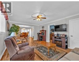 Living room - 40 Westmoreland, Leamington, ON N8H3P3 Photo 8