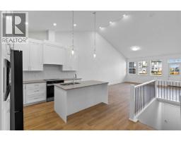1901, 15 Coopersfield Link SW - photo 11