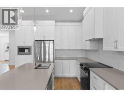 1901, 15 Coopersfield Link SW - photo 13