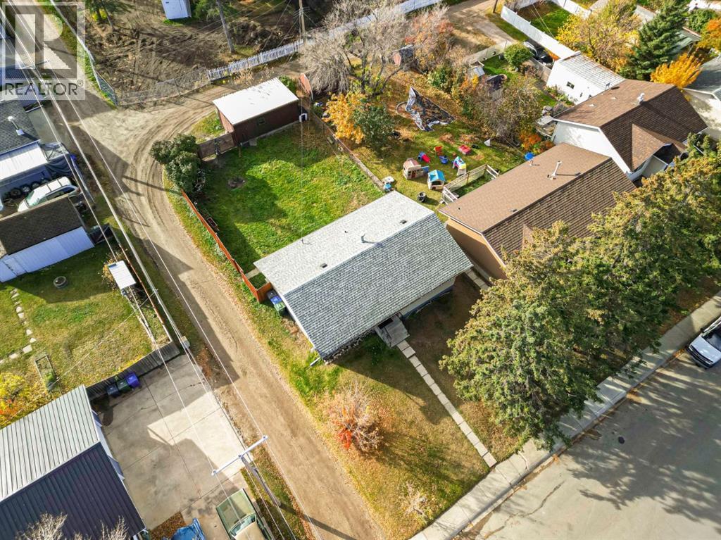 Listing photo – 5015 46 Street, Innisfail