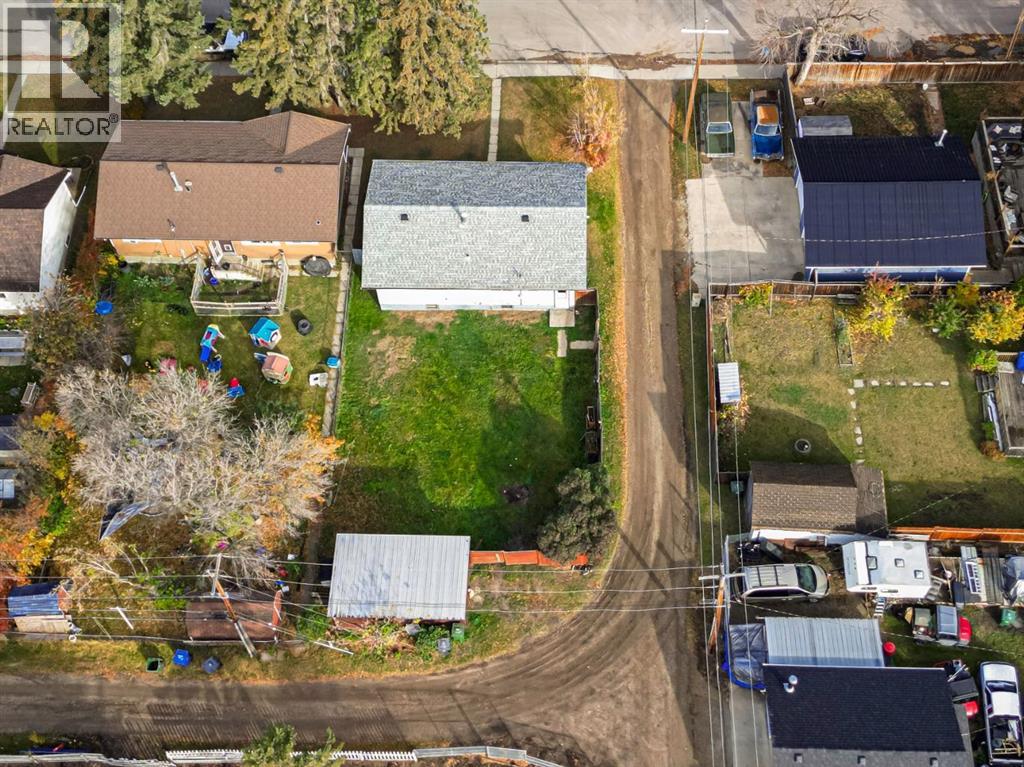 Listing photo – 5015 46 Street, Innisfail