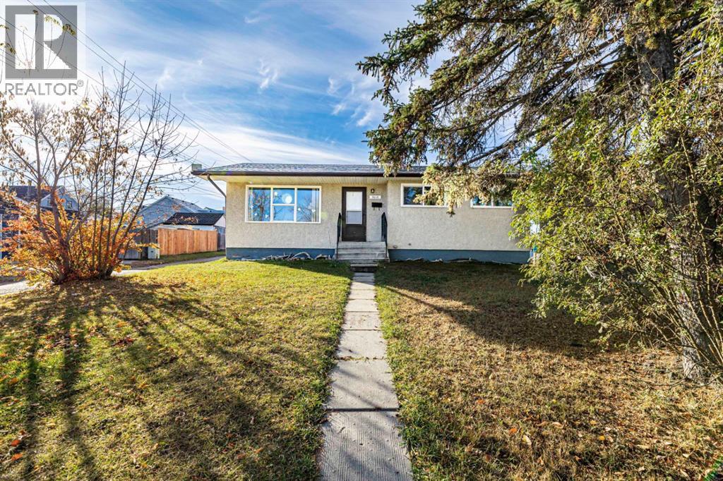 Listing photo – 5015 46 Street, Innisfail