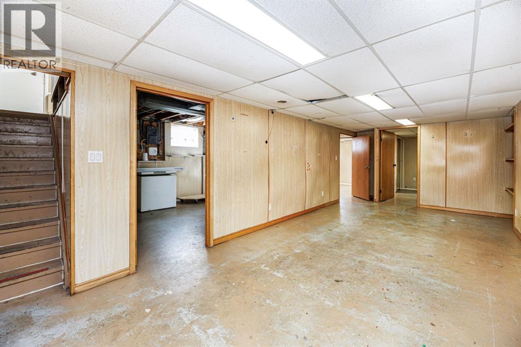 Listing photo – 5015 46 Street, Innisfail
