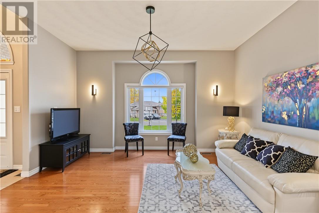 187 Ravina Avenue - 13