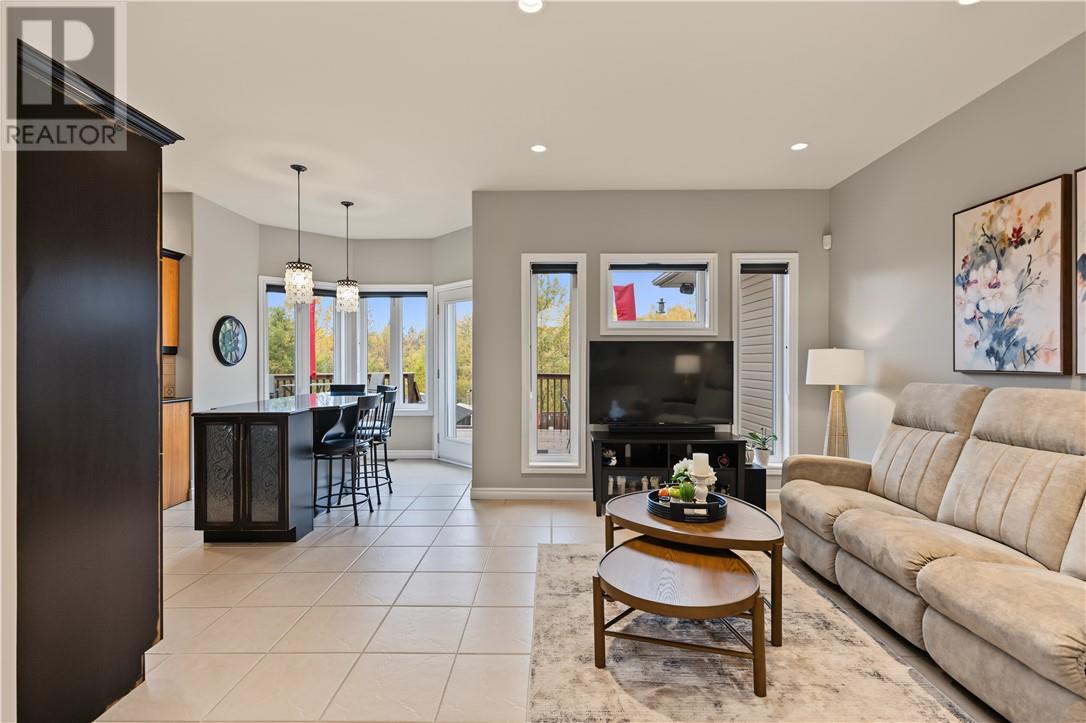 187 Ravina Avenue - 22