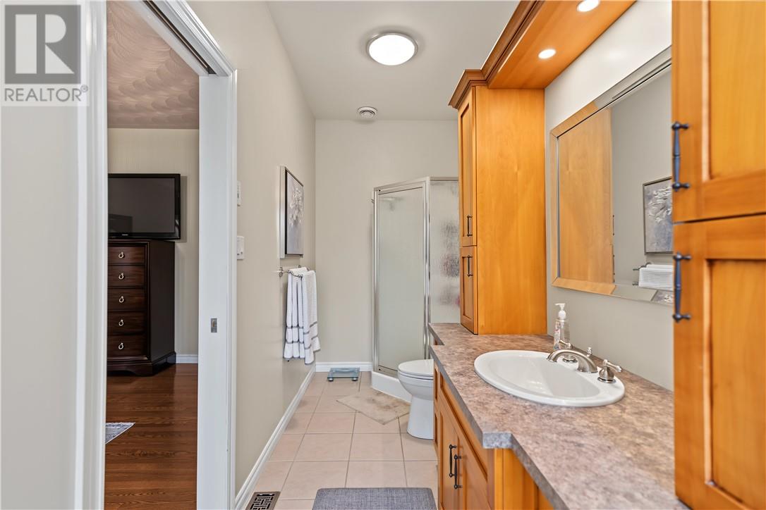 187 Ravina Avenue - 32