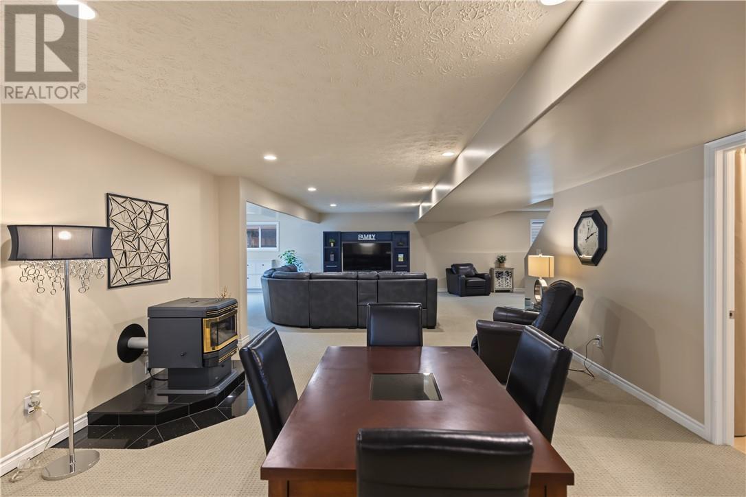 187 Ravina Avenue — photo 43