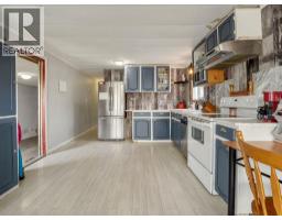 Storage - 18, 226 N 2 Street W, Magrath, AB T0K1J0 Photo 9