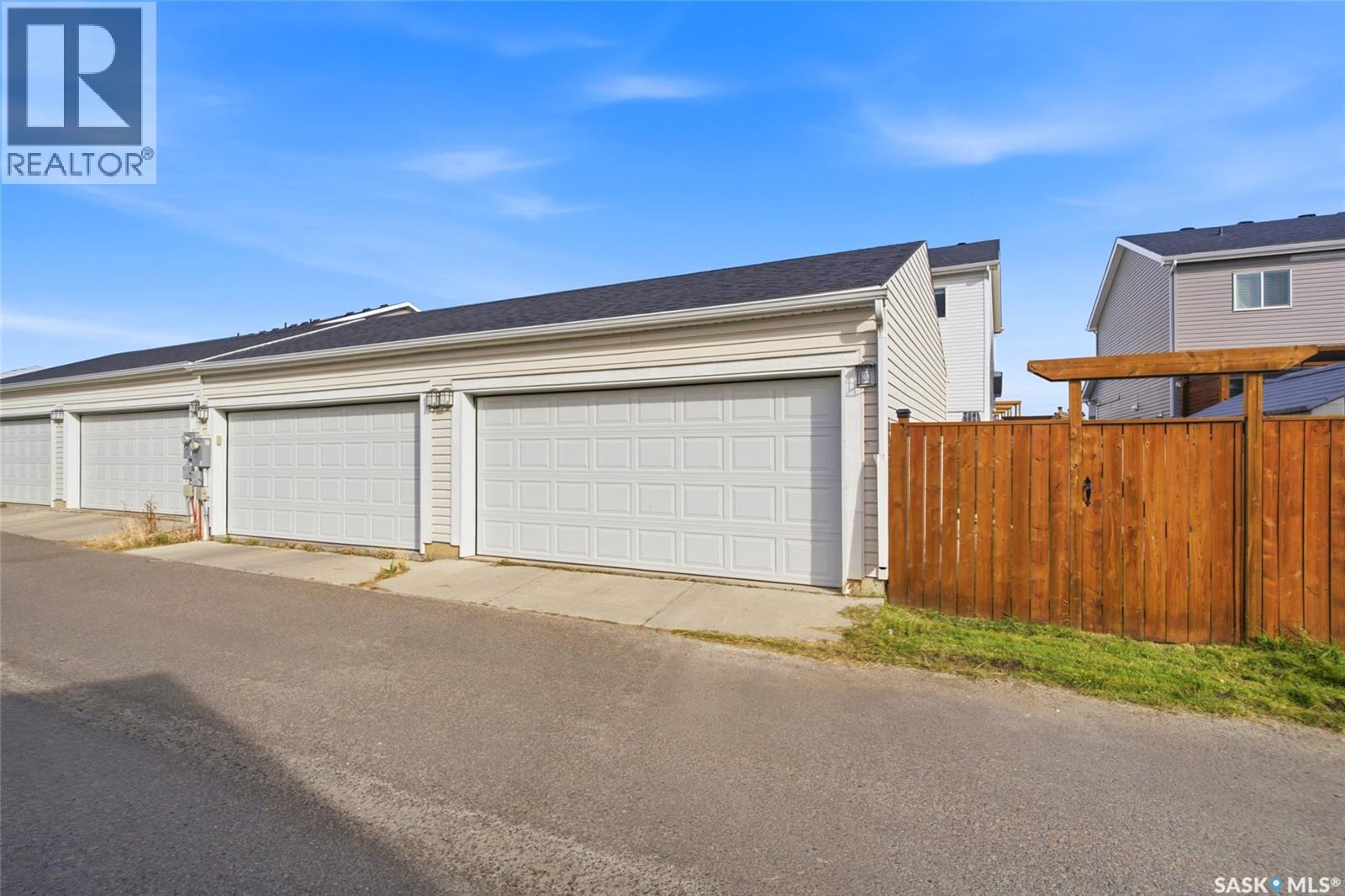 #4126 Brighton CIRCLE - 42