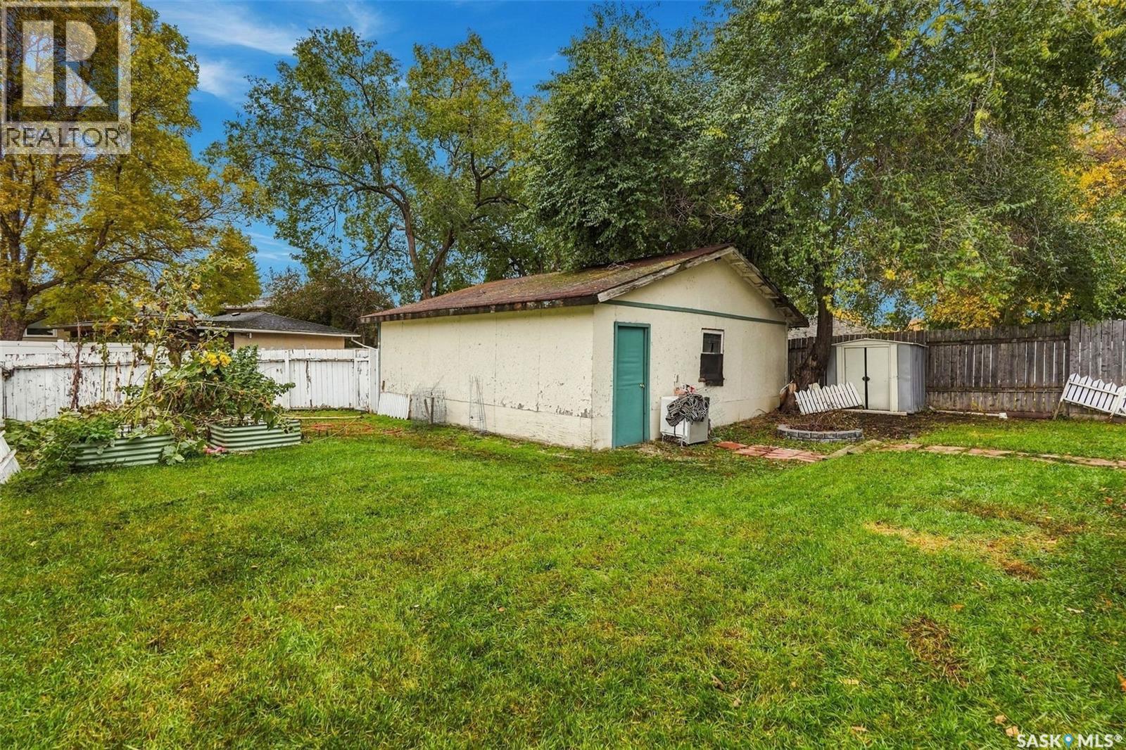 119 McCarthy BOULEVARD - 37