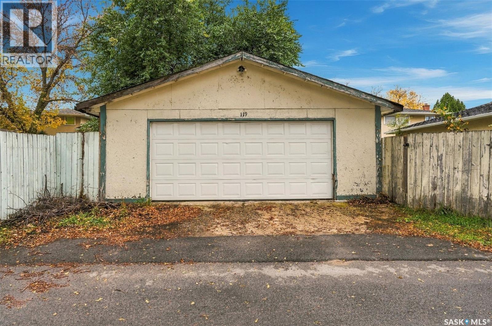 119 McCarthy BOULEVARD - 40
