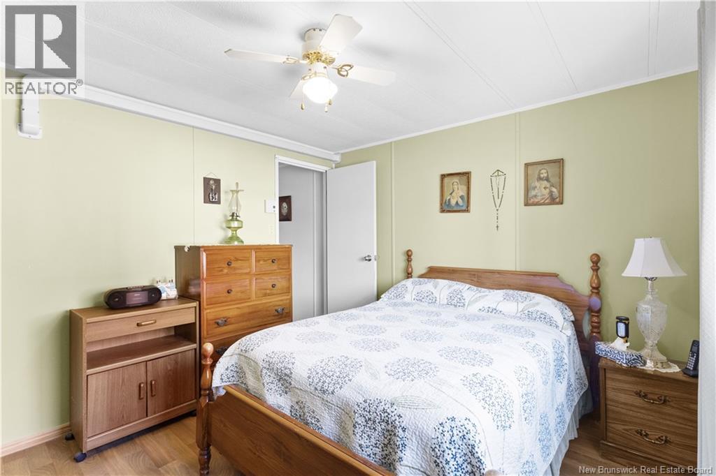 21 Hill Street - 18