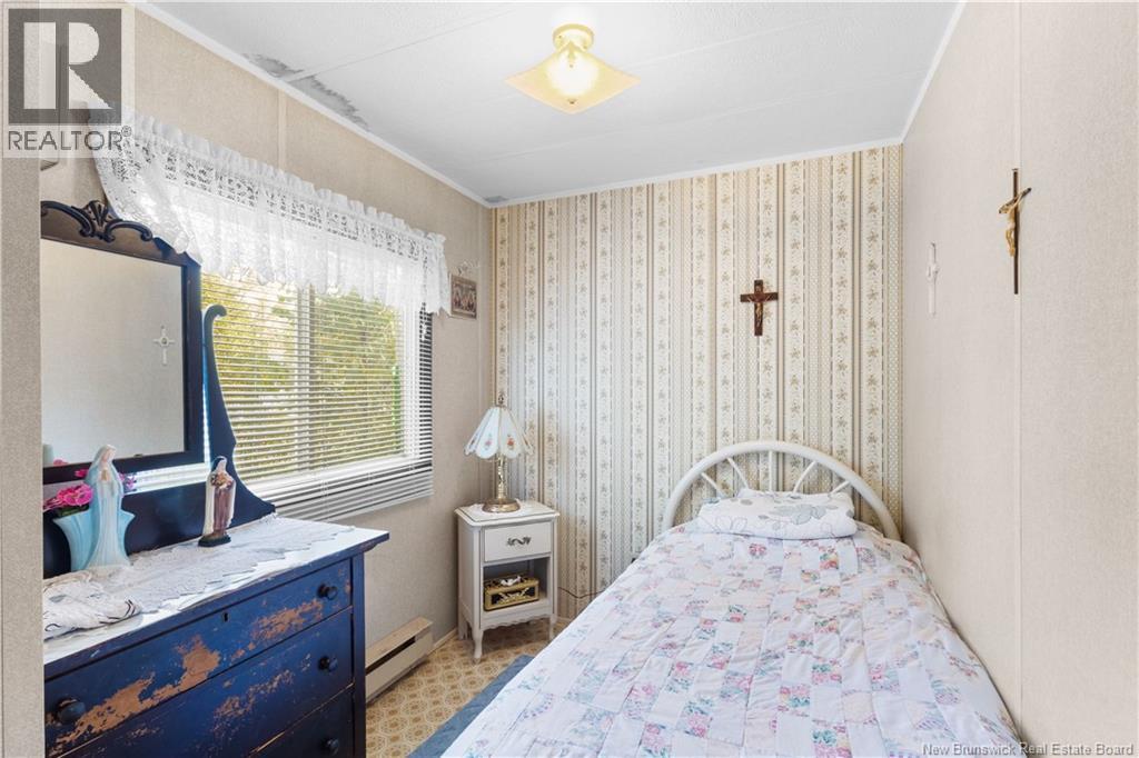 21 Hill Street - 22