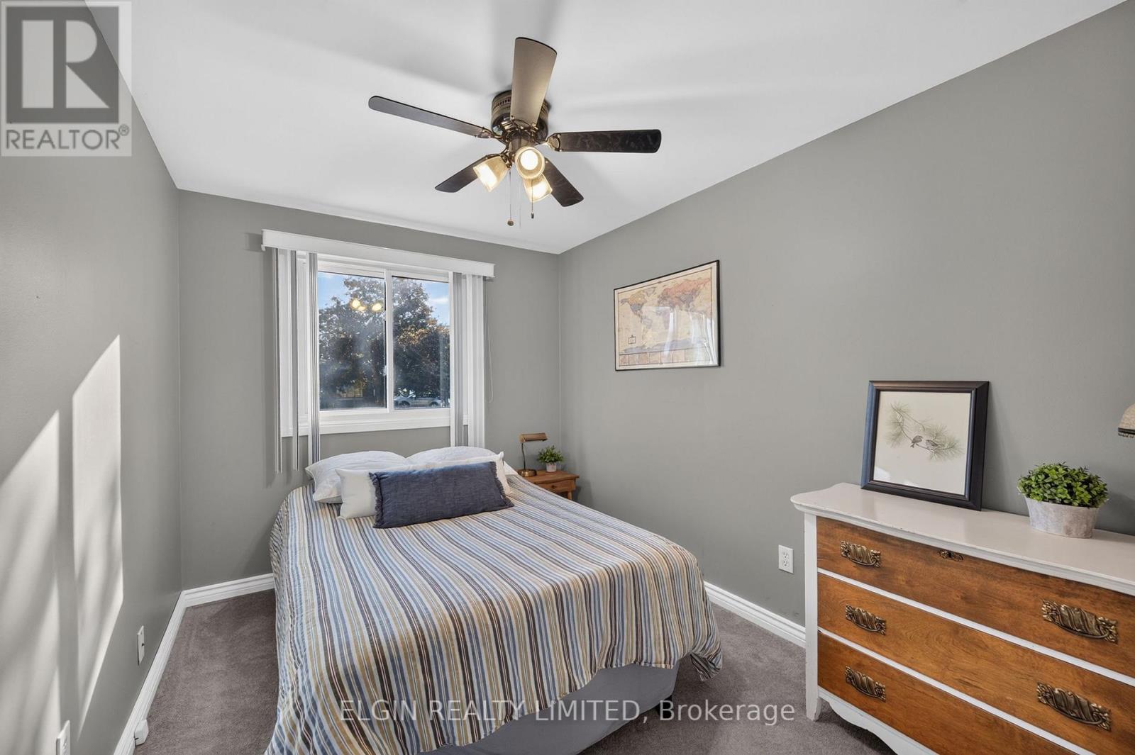 6 ALDBOROUGH AVENUE - 17