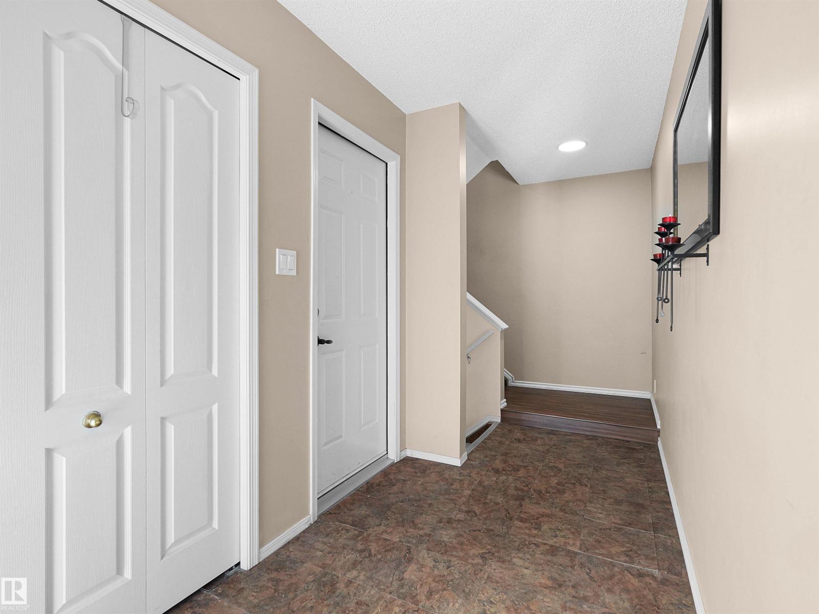 #35 843 YOUVILLE DR W NW - 10