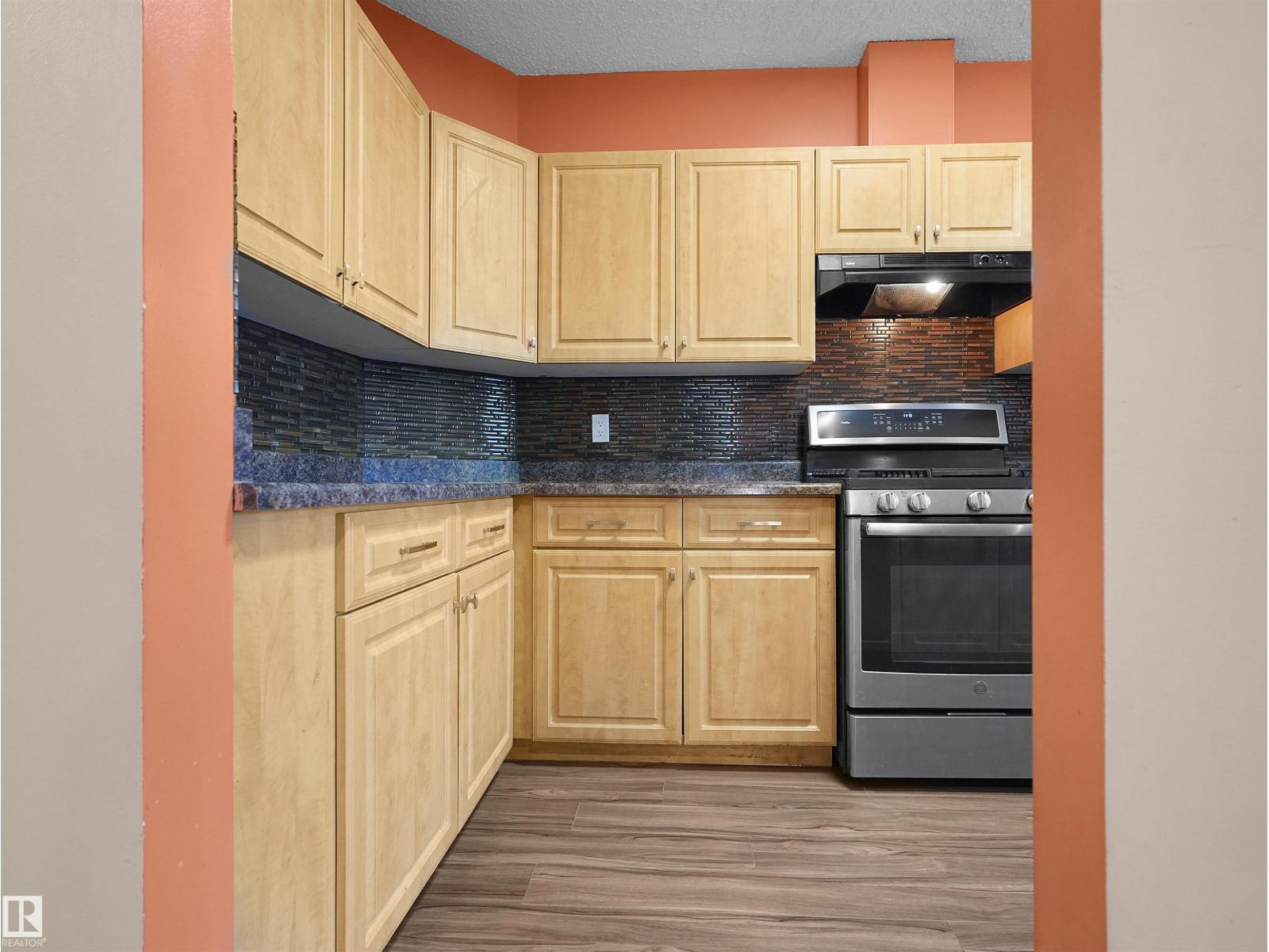 #35 843 YOUVILLE DR W NW - 19