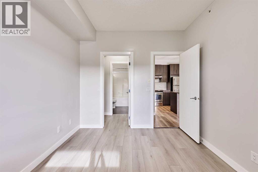 #305 12 Sage Hill Terrace NW - 34