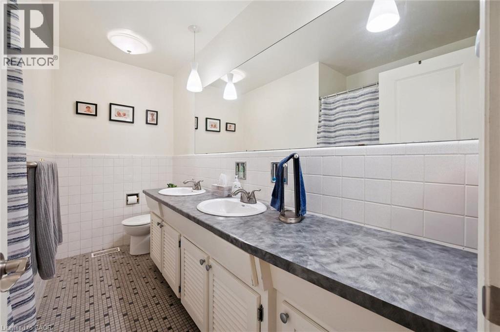 38 Callander Drive — photo 12