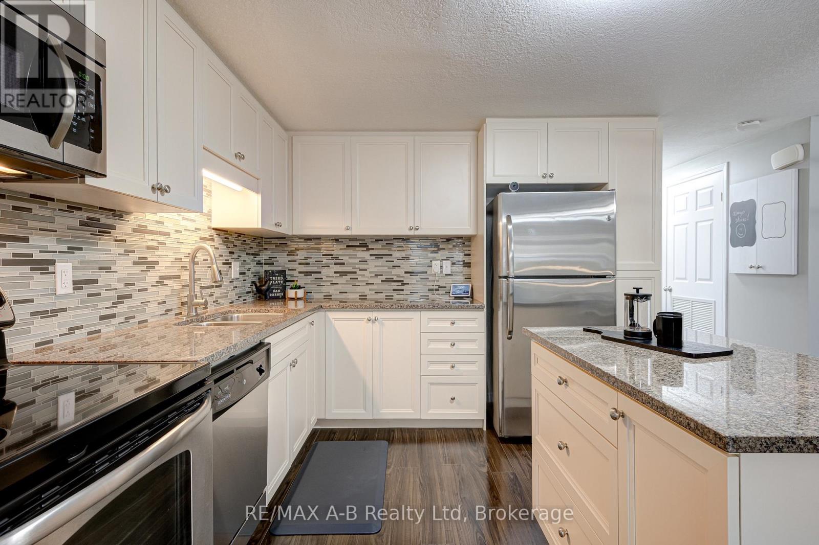 242 Rachel Crescent — photo 14