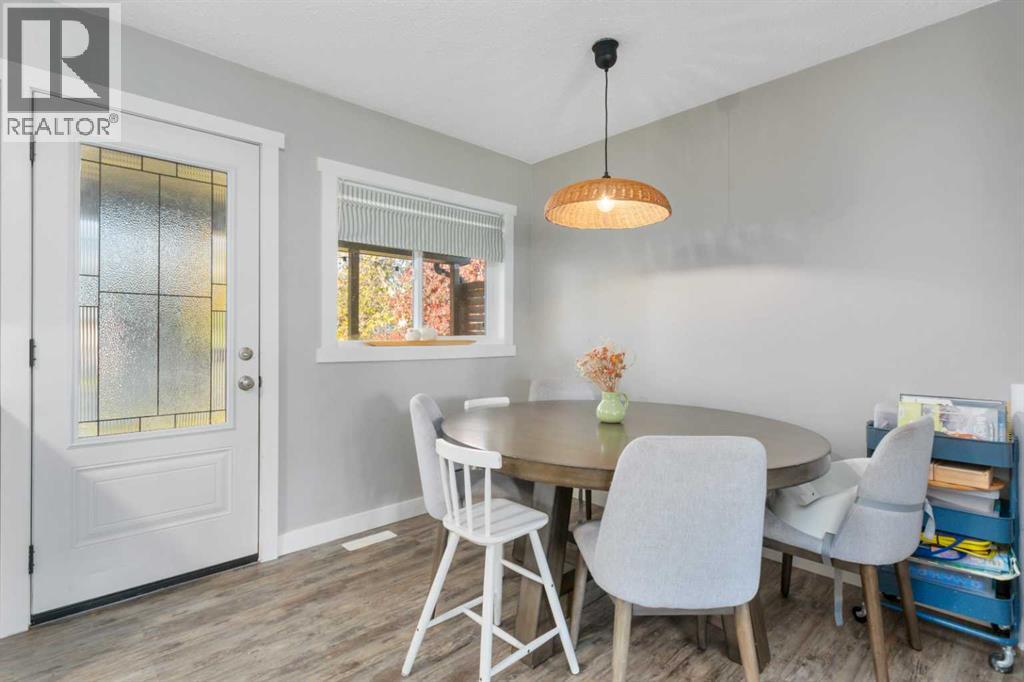 Listing photo – 4534 46 Street, Sylvan Lake