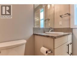 313 Lakeview Street Unit# 1, Castlegar, BC V1N3Y1 Photo 18