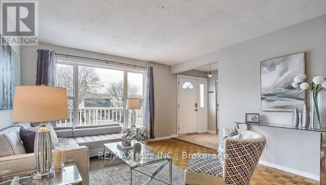 676 MOUNTVIEW PLACE, Newmarket (Huron Heights-Leslie Valley) — photo 2