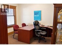 460 Plains Road E, Burlington, ON L7T2E1 Photo 10