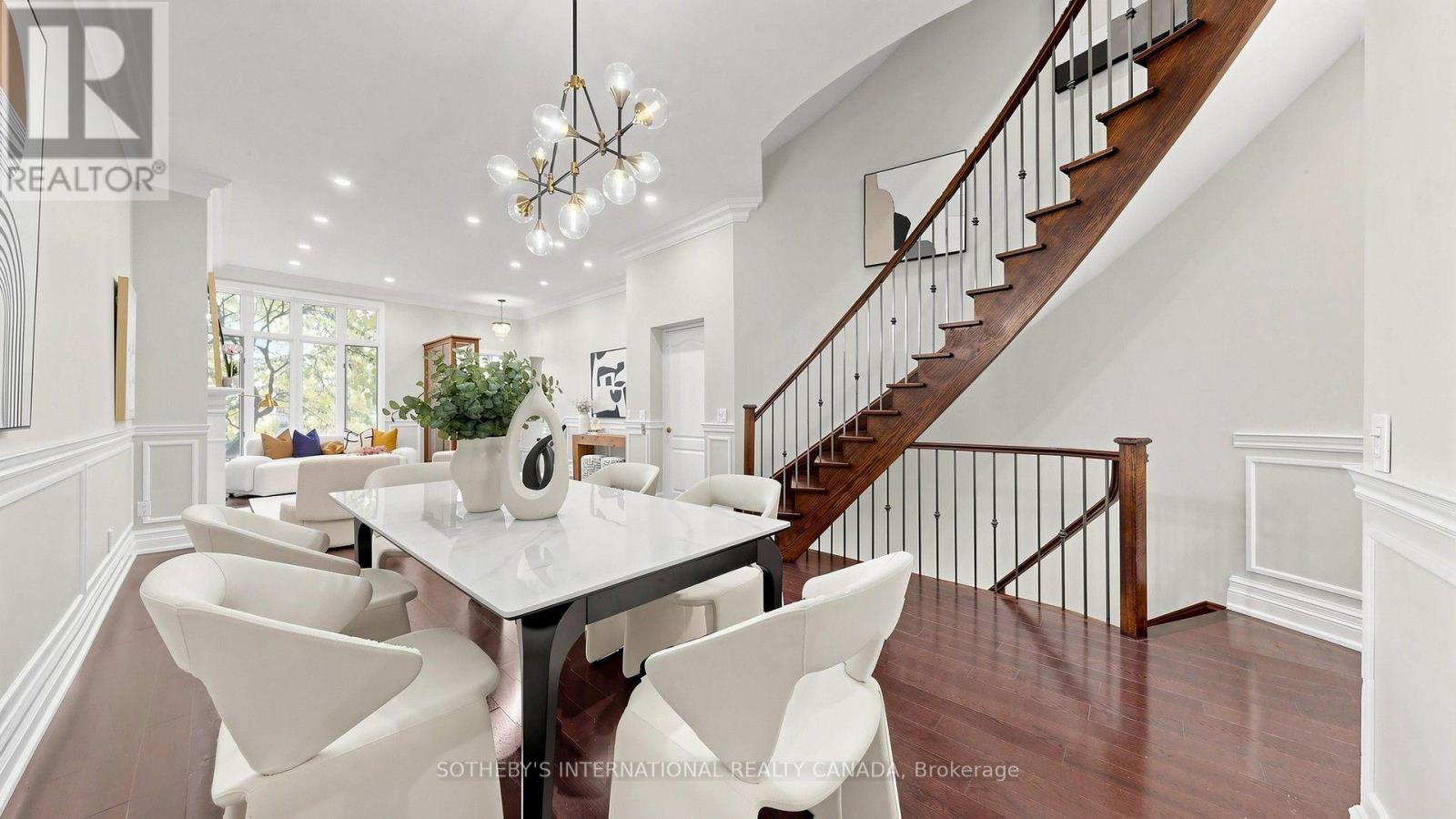 11- 260 Russell Hill Road, Toronto, ON photo 8