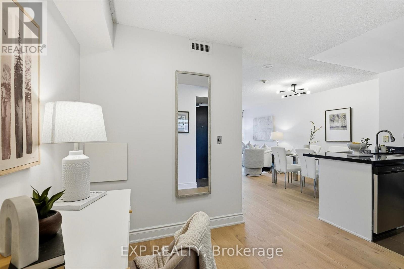 #623 231 FORT YORK BOULEVARD - 20